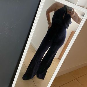 Amazing Marciano navy halter Jumpsuit size 2